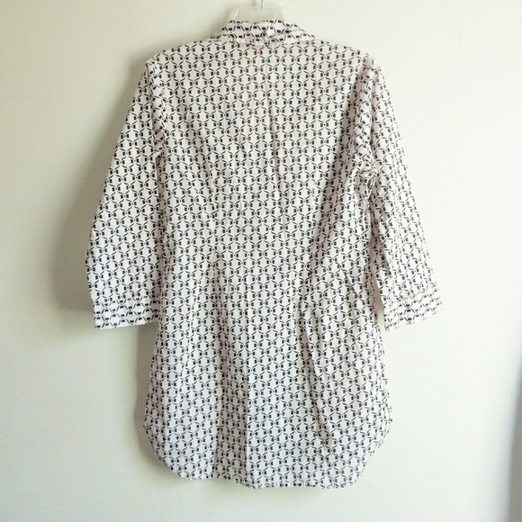 Betsey Johnson Bow Print Collared Button Down Top - Picture 4 of 4